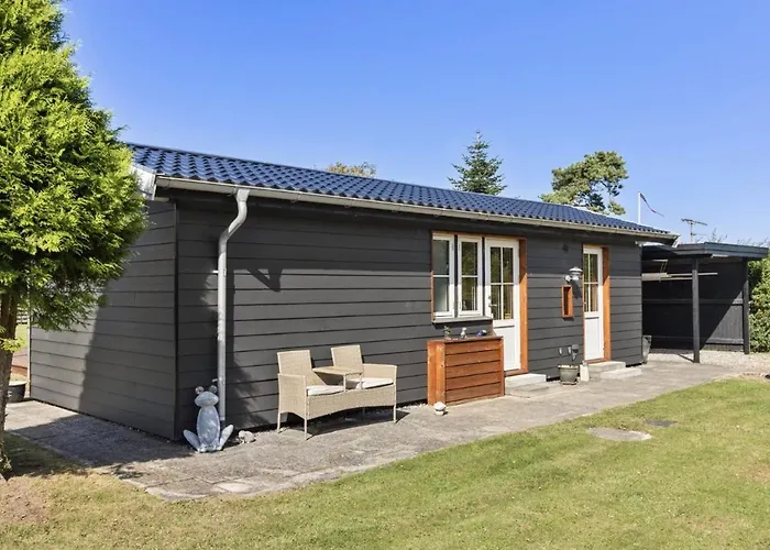 Vakantiehuis Close To The With Outdoor