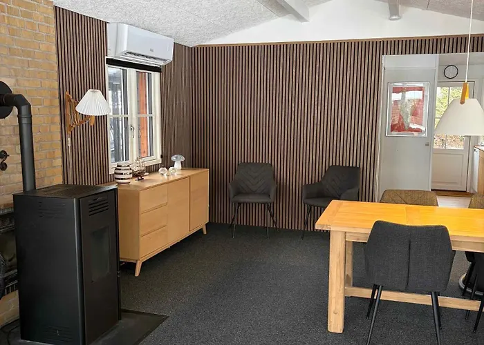 Vakantiehuis Close To The With Outdoor *